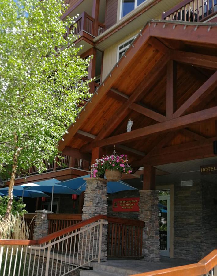 Sunny Tranquil Woods Turret In Falcon Crest Lodge แคนมอร์ ภายนอก รูปภาพ